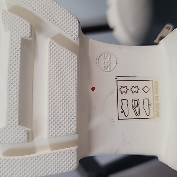 Free people Brooks Chelsea Boots 👢 - Picture 8 of 8